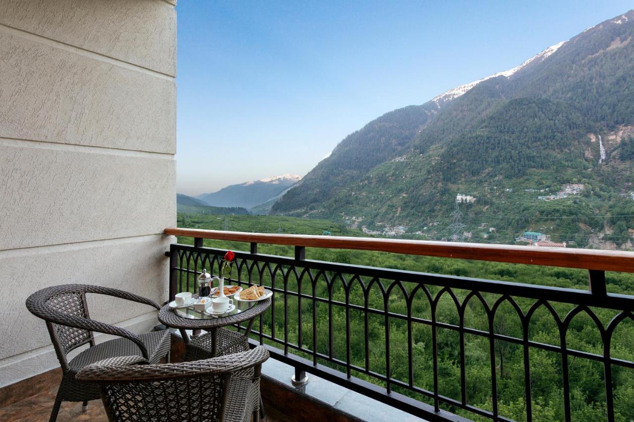 Premier Valley View Room with Balcony