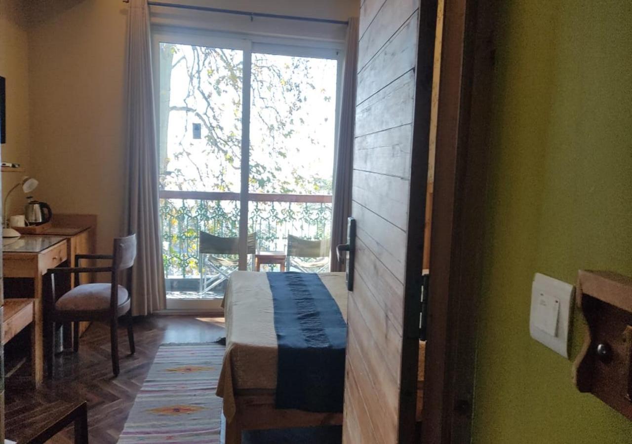 King Room,1319901856:JPEG