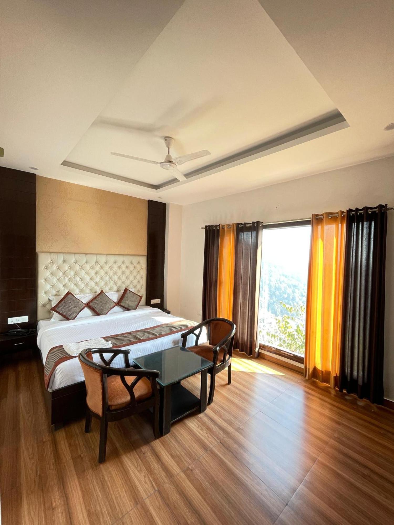 Deluxe Room,726888301:JPEG