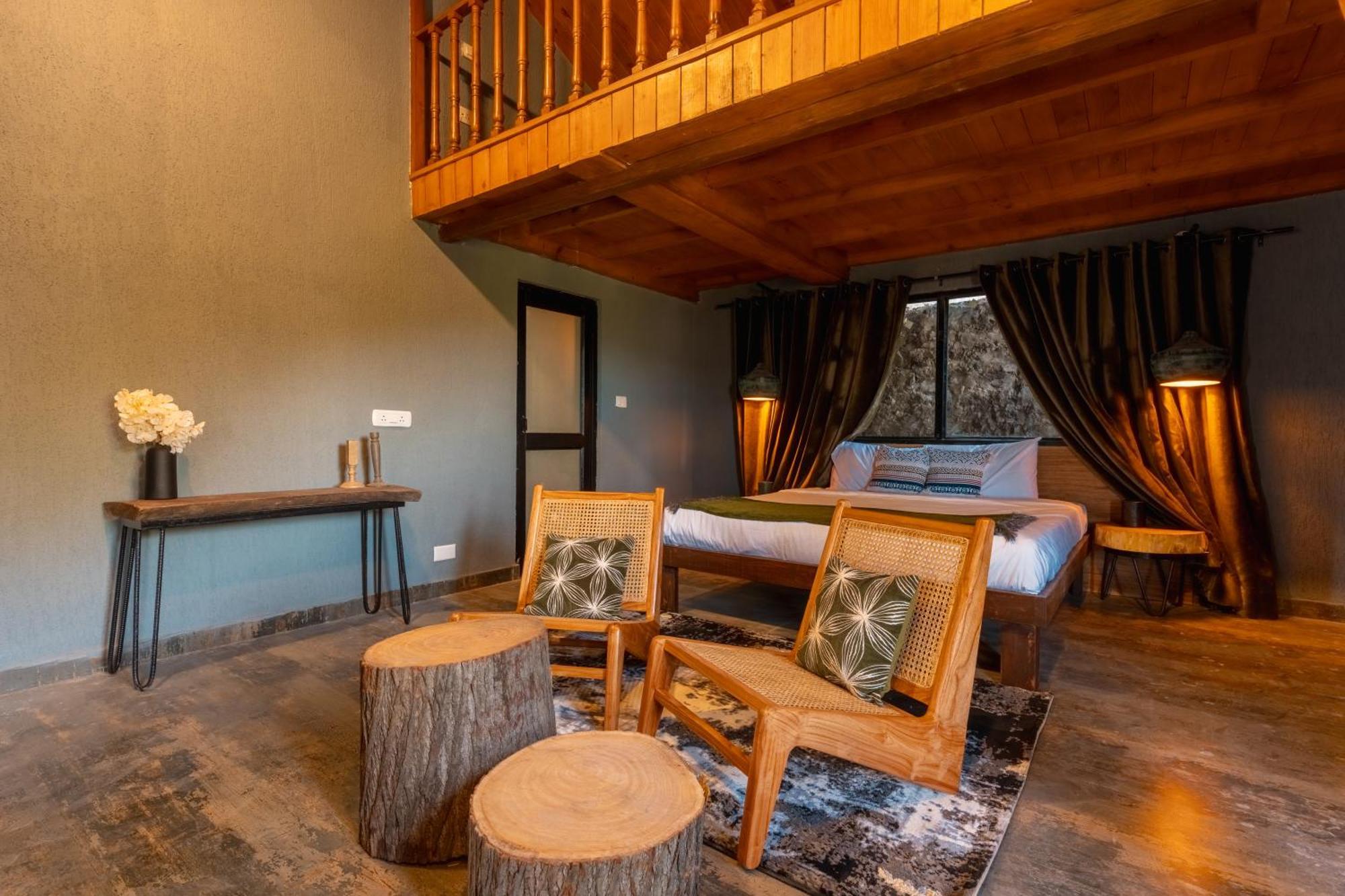 This Old Guitar,1519453399:JPEG