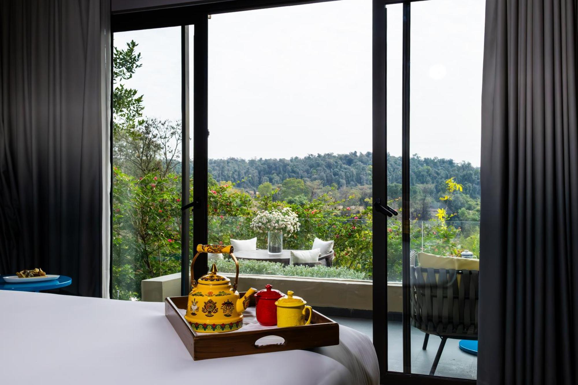 Deluxe Villa Tea Gardens  View