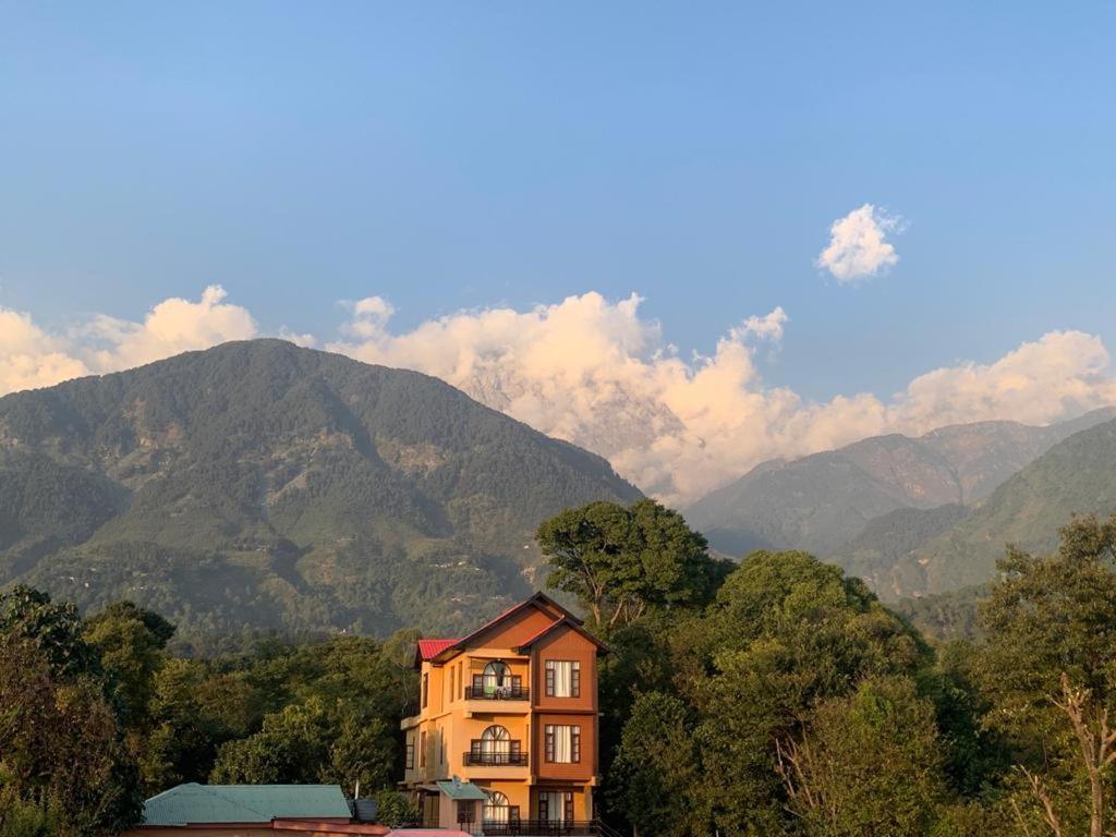 Villa,1535730844:JPEG