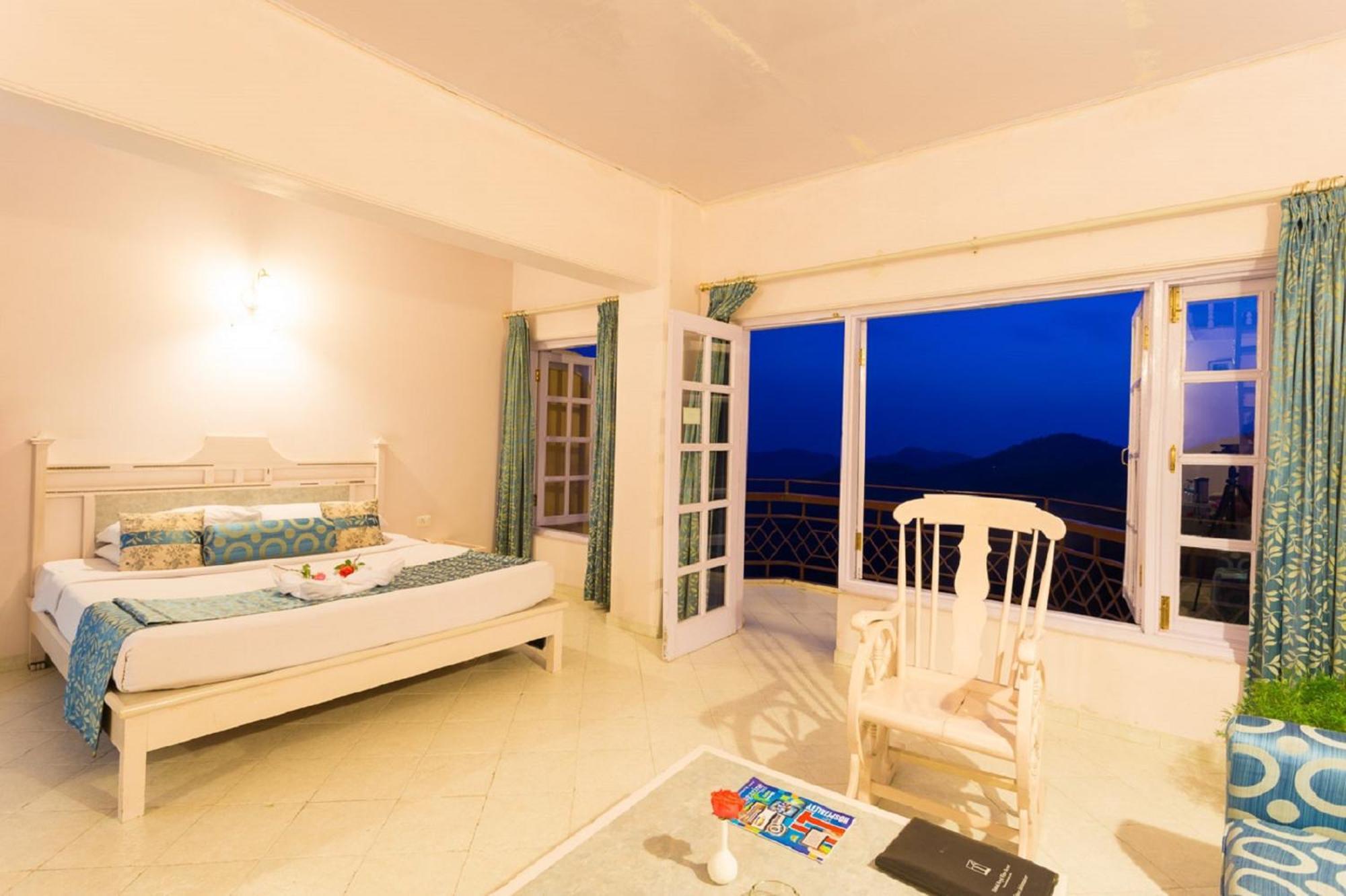 Royal Studio Room Balcony & Valley View,1551153823:JPEG