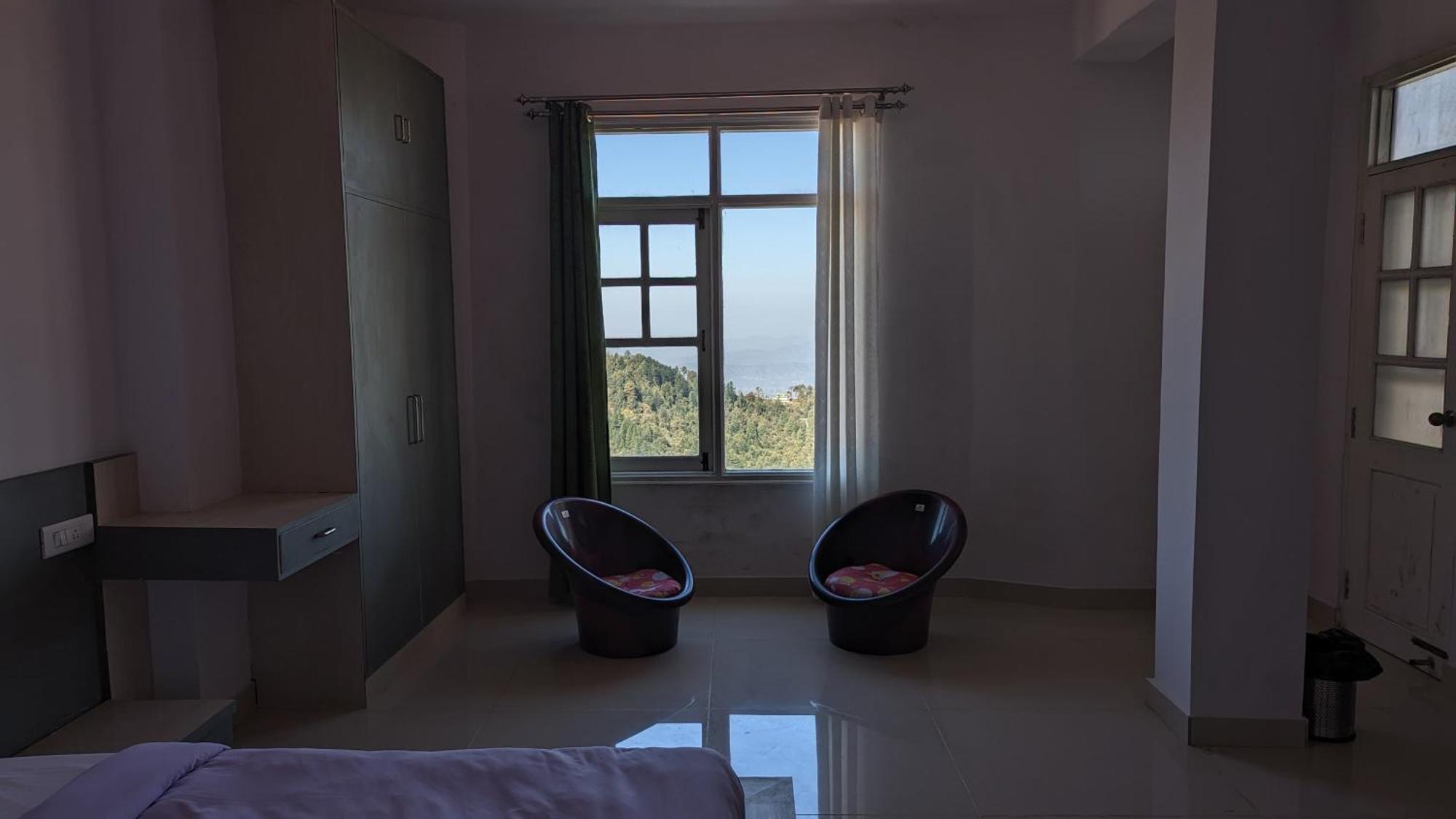 King Room with Mountain View