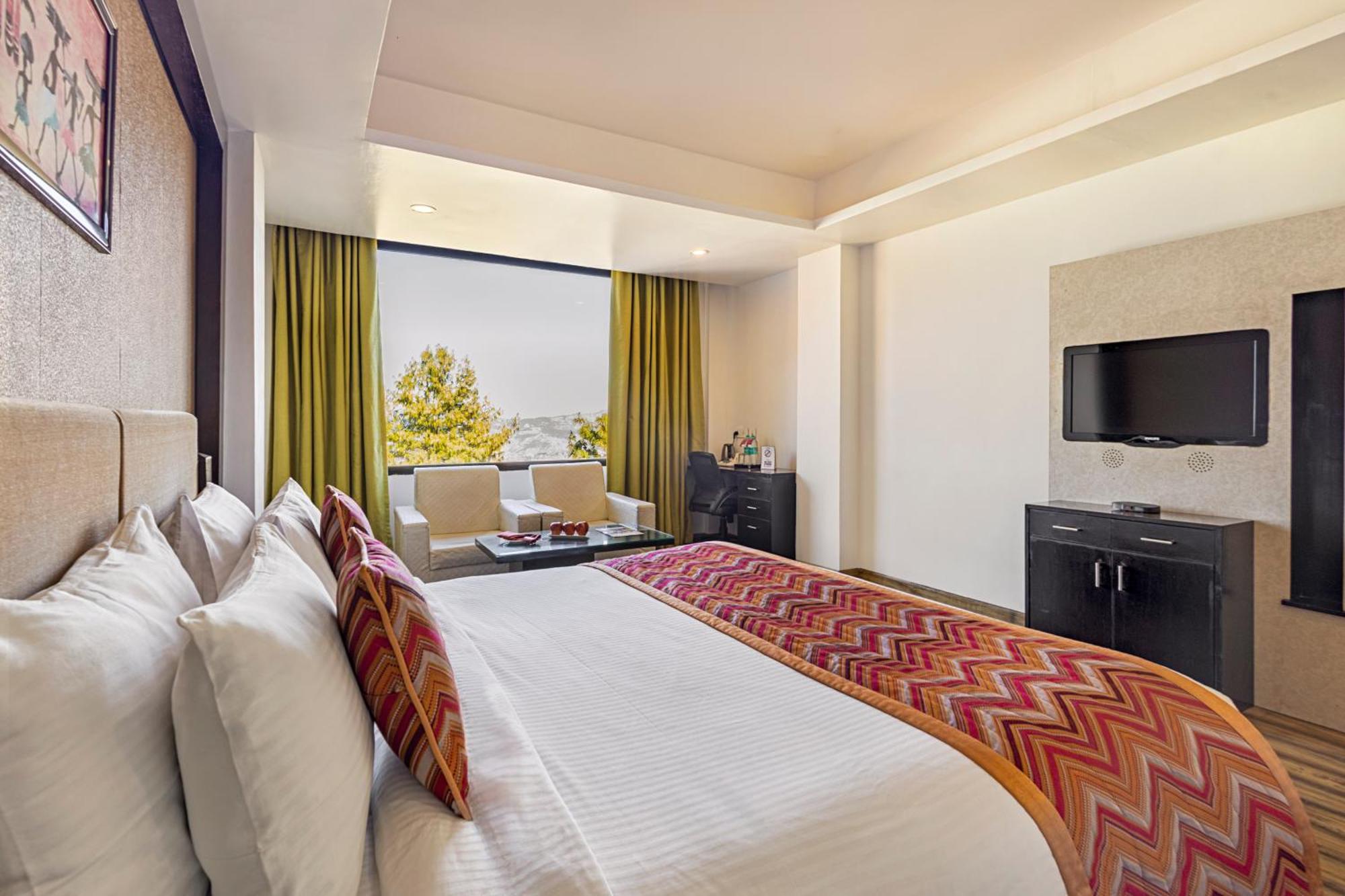 Valley View Room
