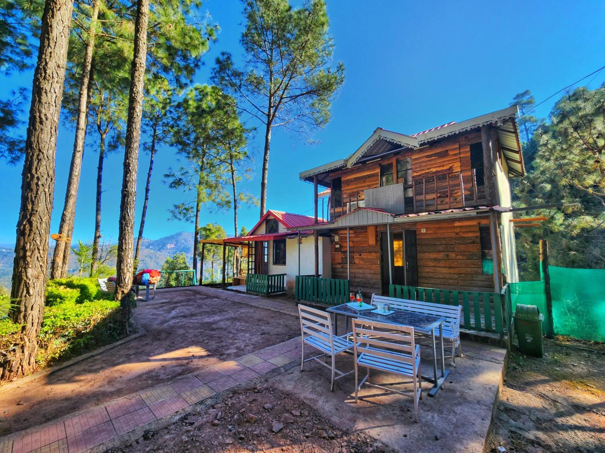 Deluxe Suite,1658808970:JPEG