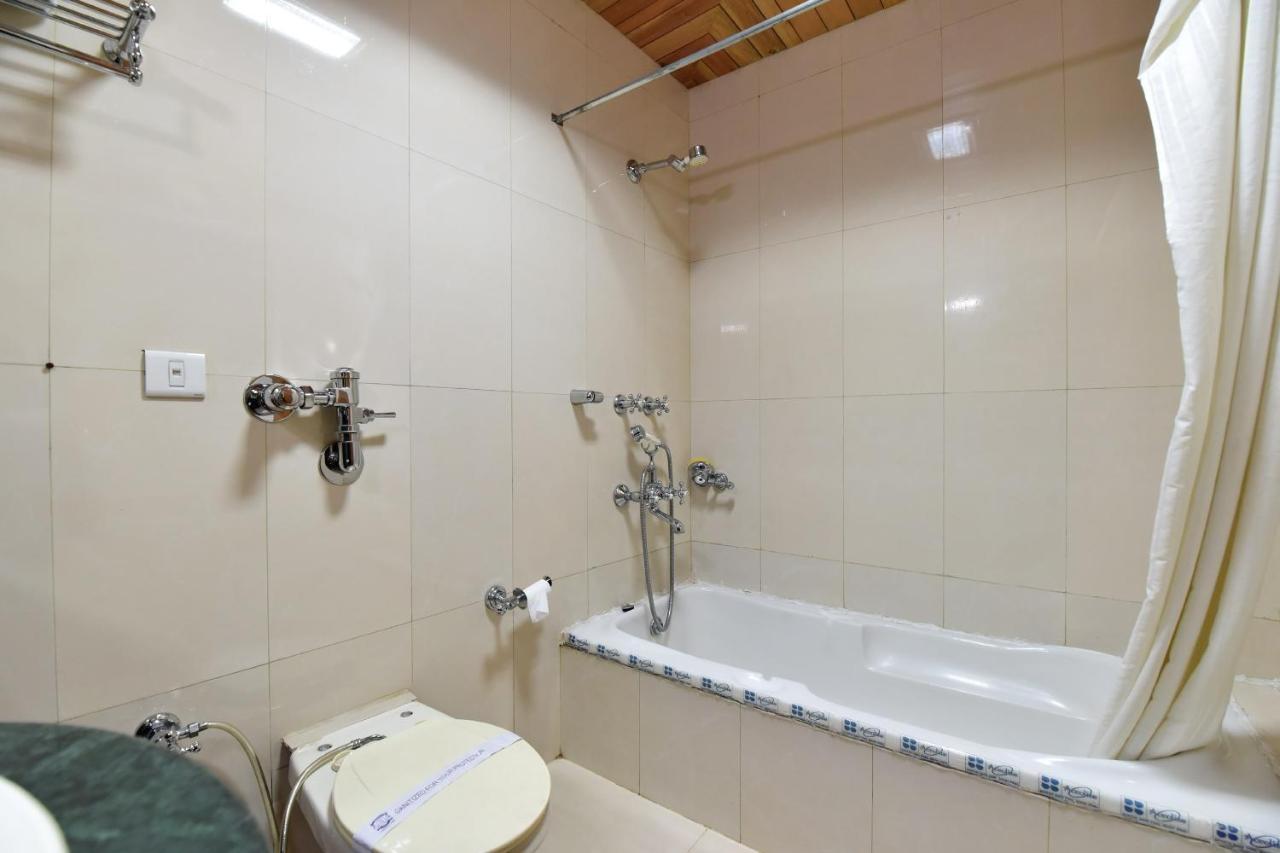 Suite with Balcony,695298873:JPEG