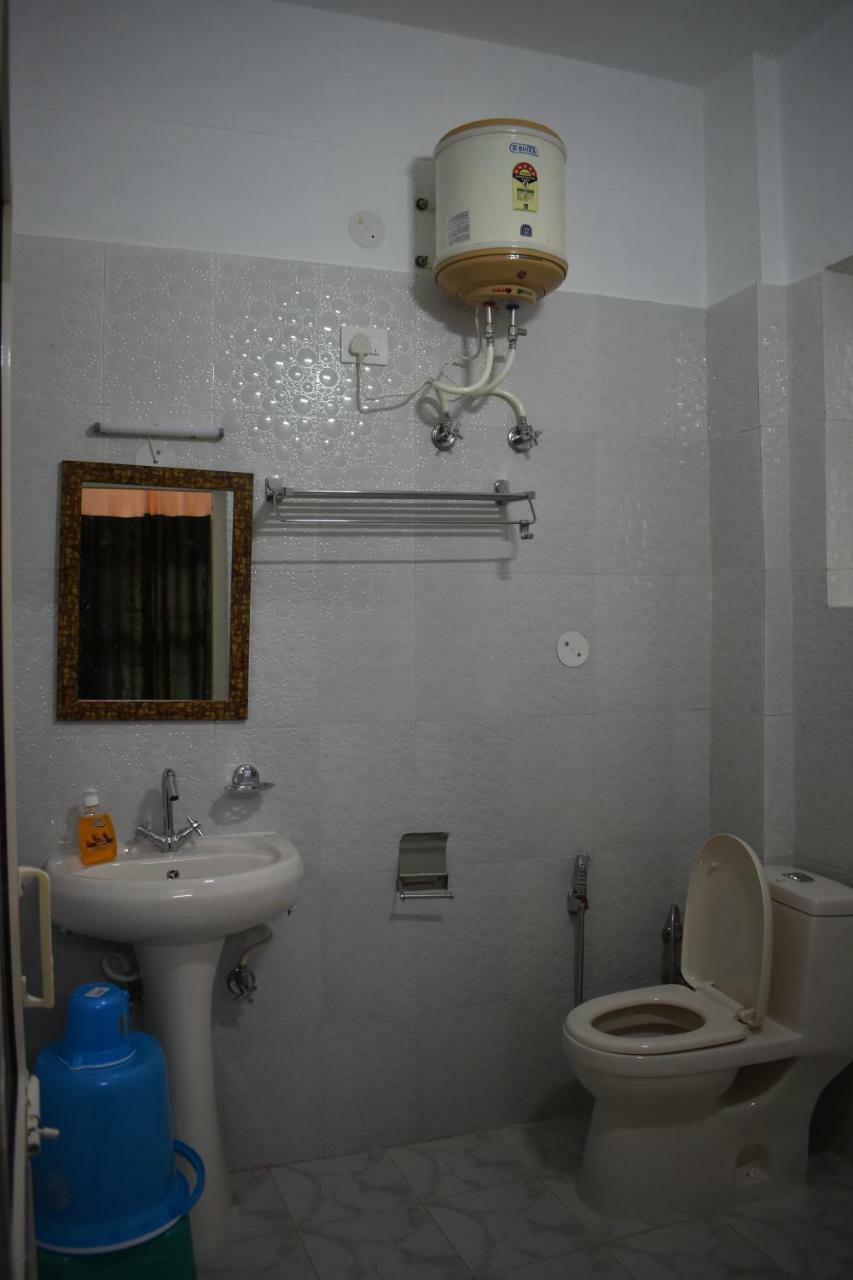 Family Room with Balcony,782516682:JPEG