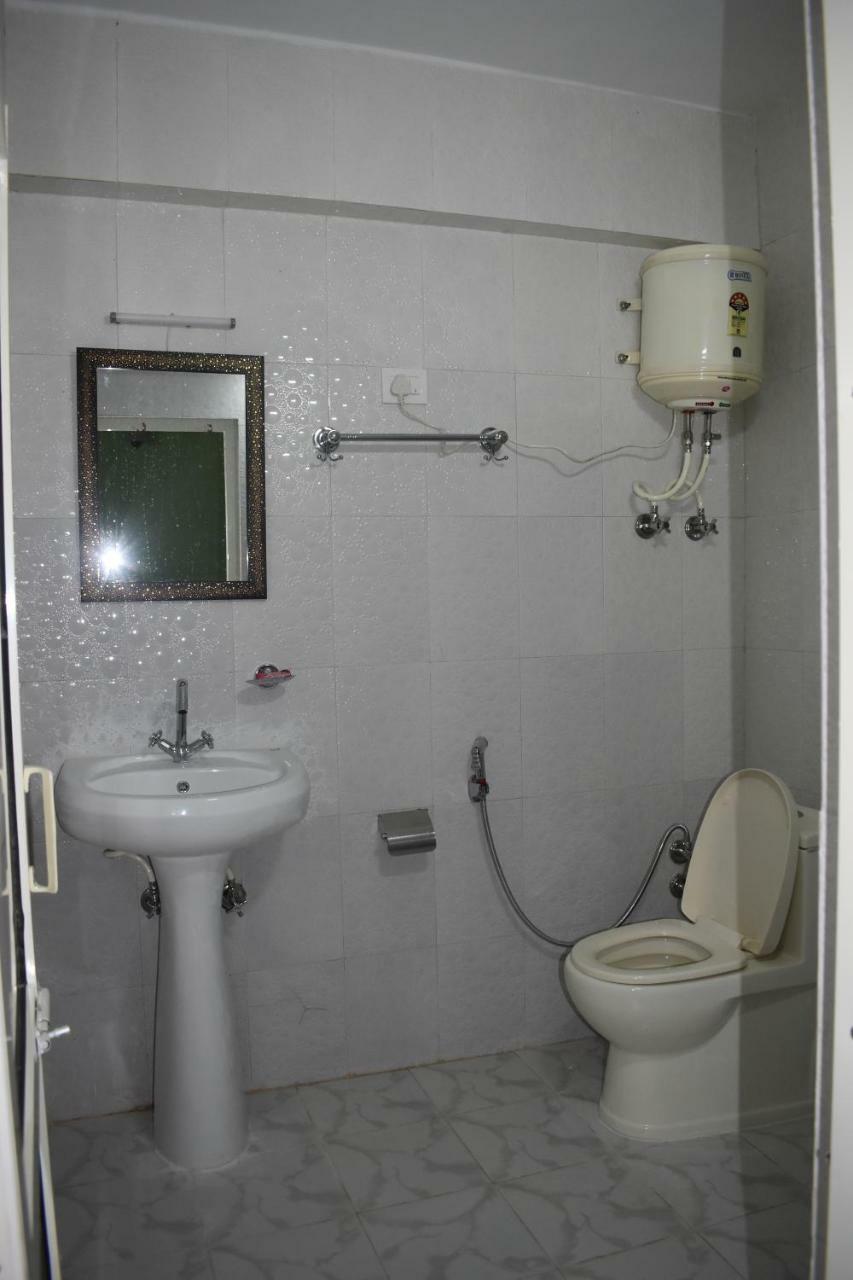 Double Room with Private Bathroom,782532231:JPEG