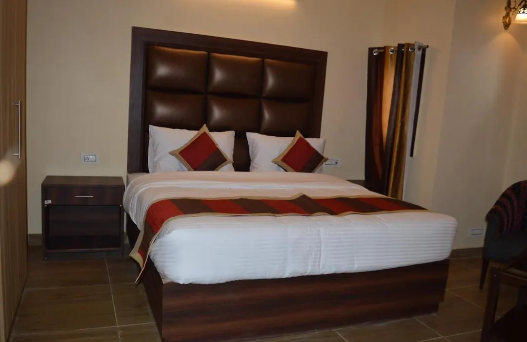 Home Inn Shimla B&B-1