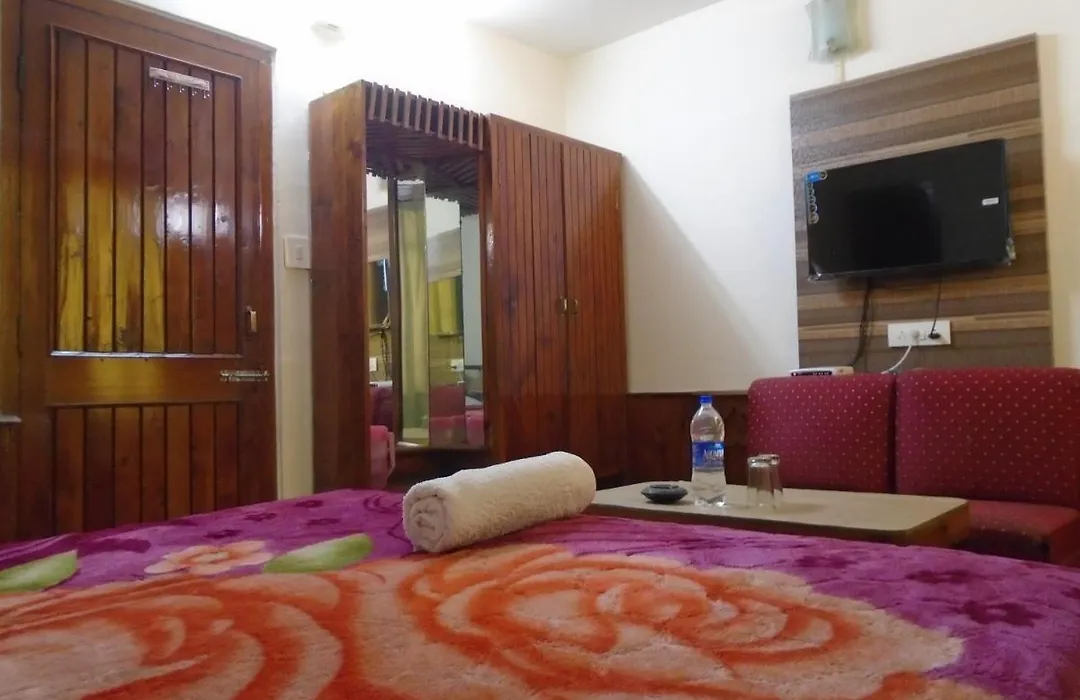 Hotel Magnolia Mallroad Manali-1