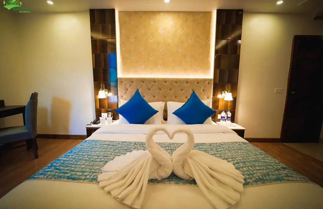 Abhilashi Residency & Spa - Centrally Heated & Air Cooled-1