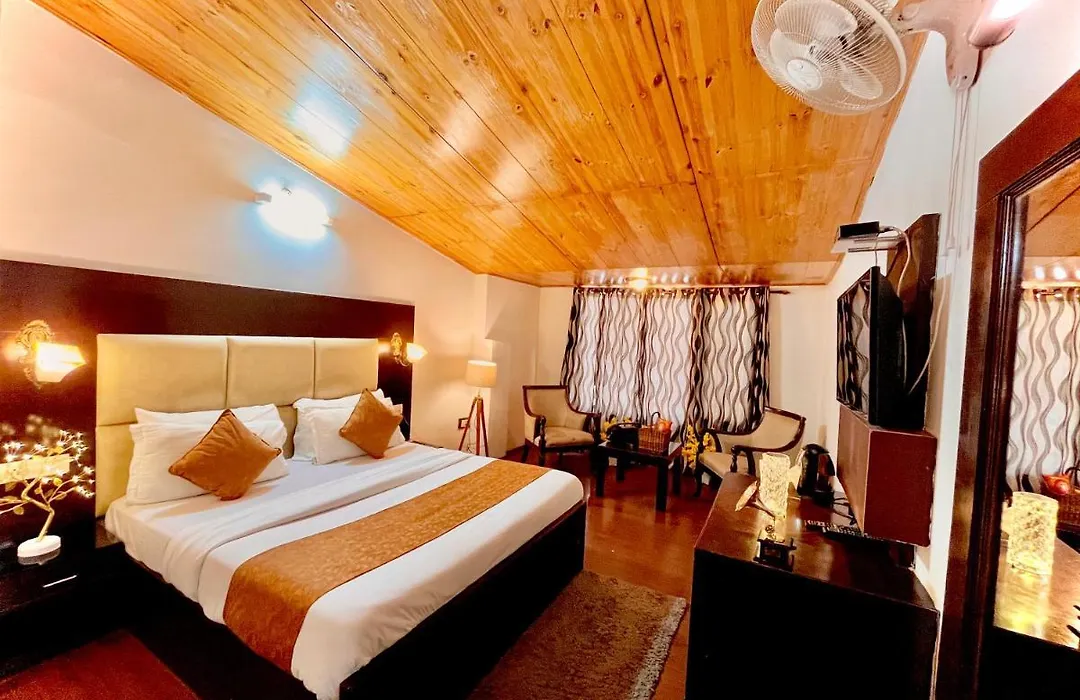 Snow Palm Resort, Manali-1