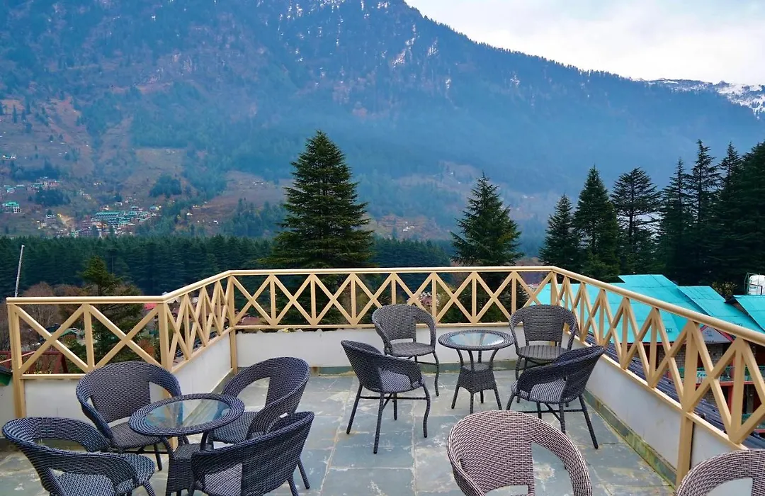 North Deodar Avenue, Manali-1