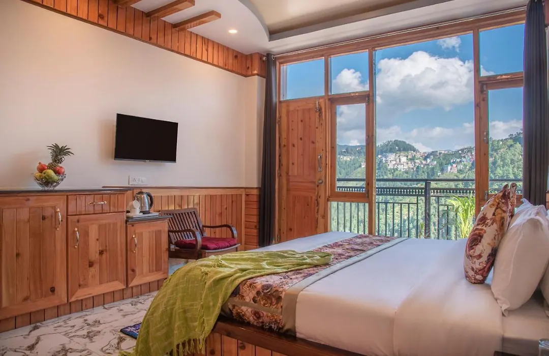 Luxury 3Bhk I Simla Heliport I Komfort Home-1
