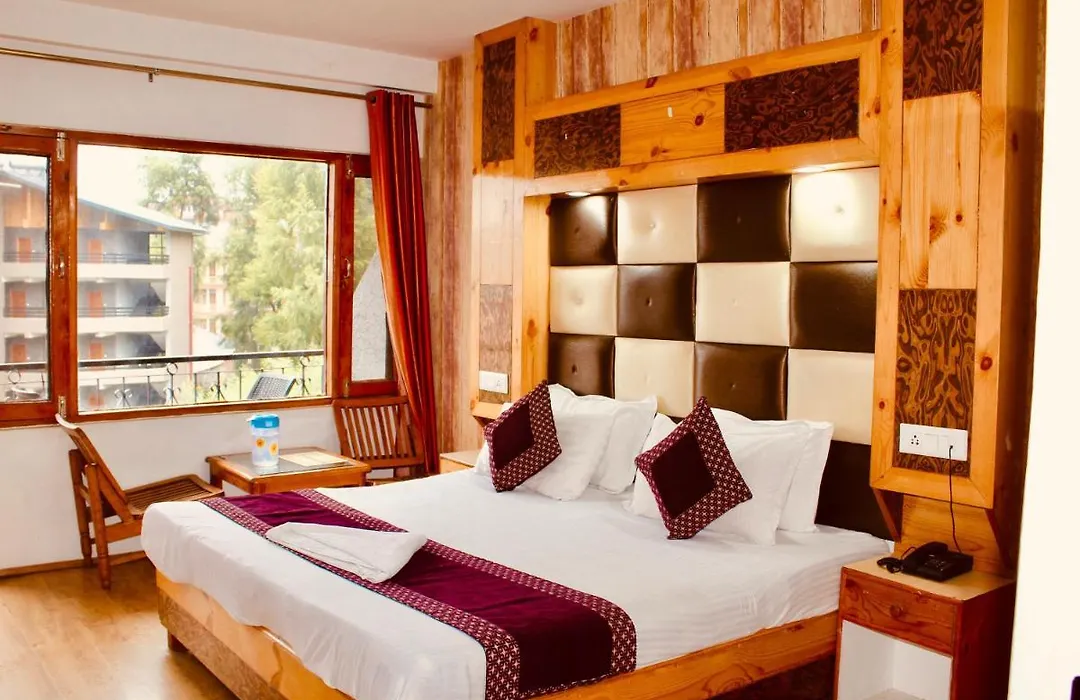 Solitaire Classic - Near Mall Road Manali-1