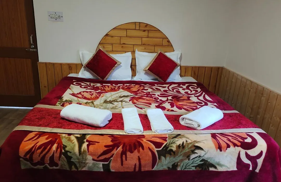 Giriraj Guest House-1