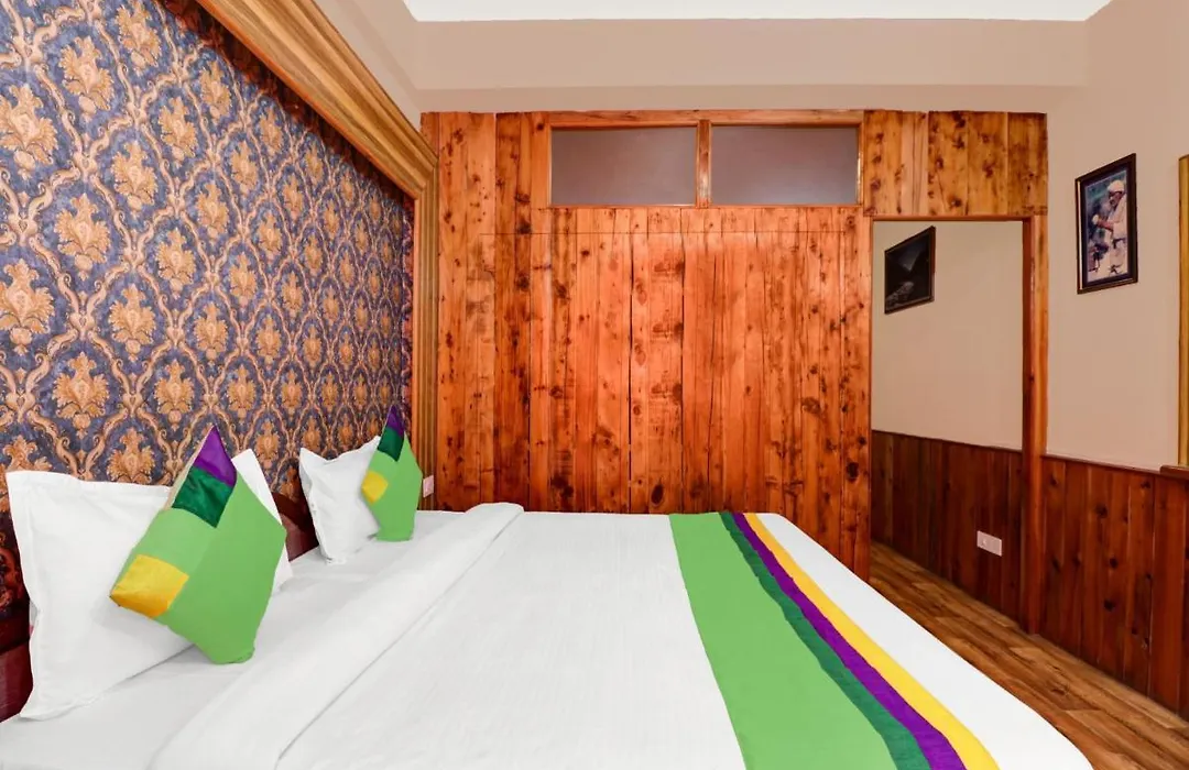 Century Highland Resort-1