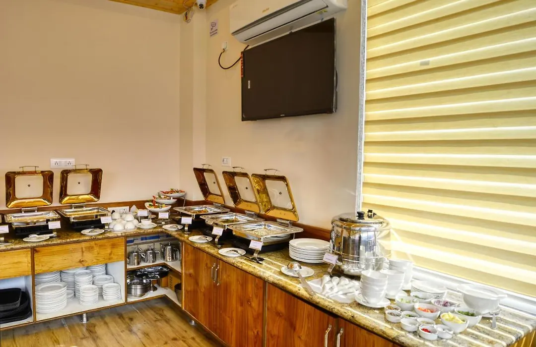 Clarks Inn Suites, Manali-1