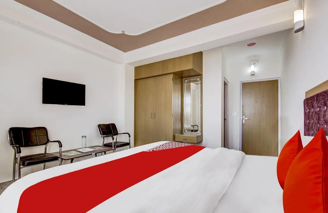 Oyo Flagship Sharma Home Stay-1