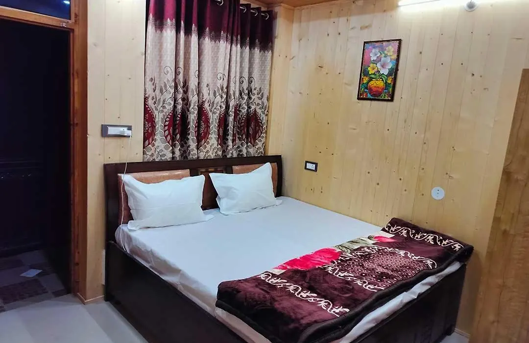 Madhav Palace Home Stay-1