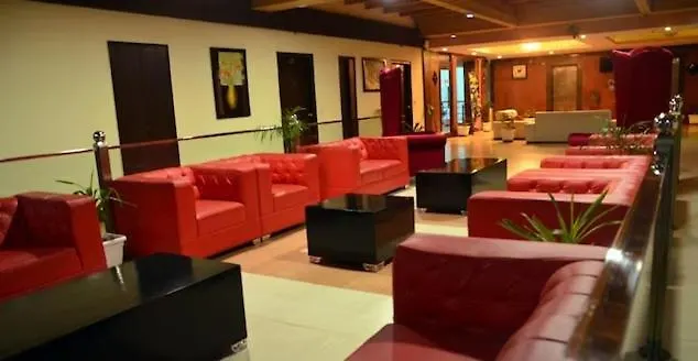 A Luxurious Stay-1