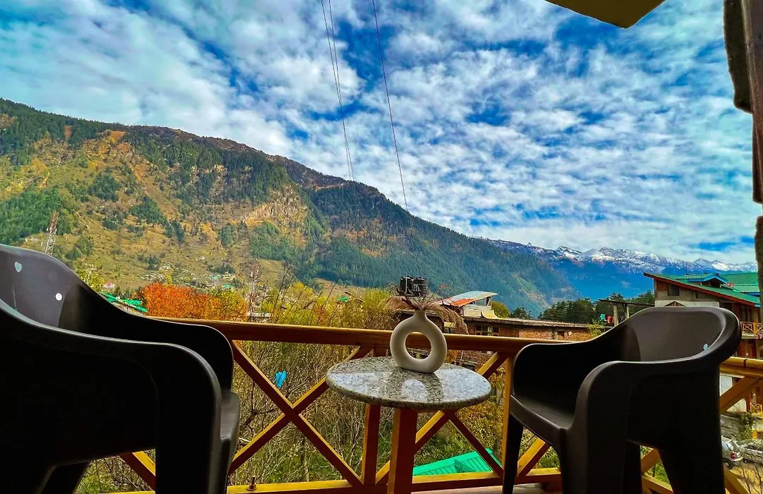 Yolo Social - The Social House & Cowork - Manali-1