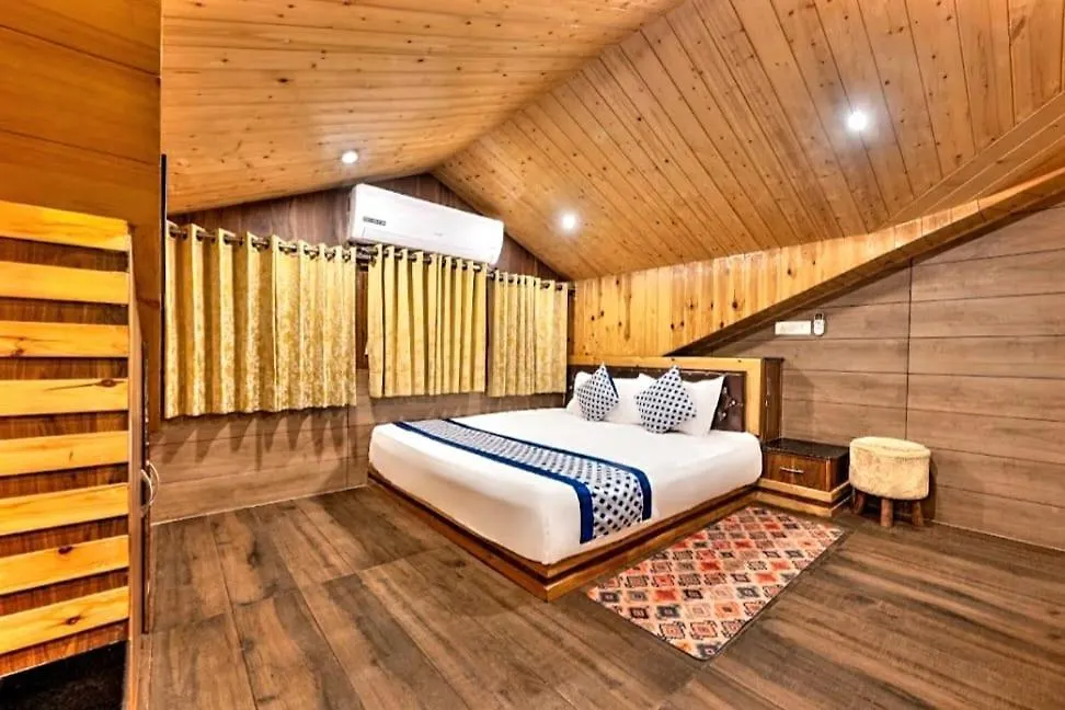 Wood Stock Kasauli-Rooms With Balcony & Cottages With Private Terrace-Panoramic View -Adjoining Forest Track-1