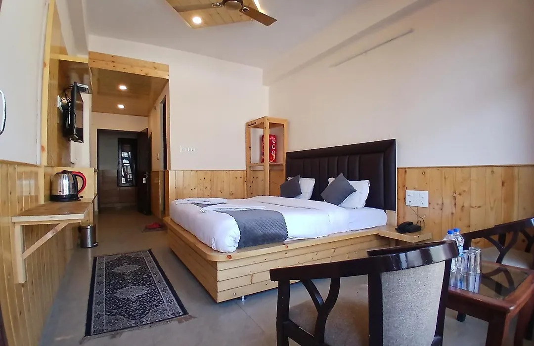 Hotel Cloud Height-1