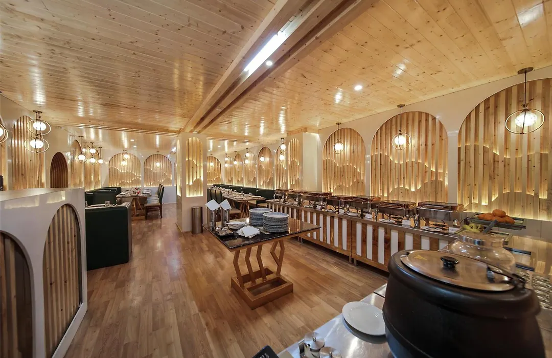 West Western Resort Manali #Neartomallroad #Gym #Lawn #Playingzone #Pooltable #Kidsfriendly #Mountainview #Tabletennis #Familyfriendly #Privateparking-1