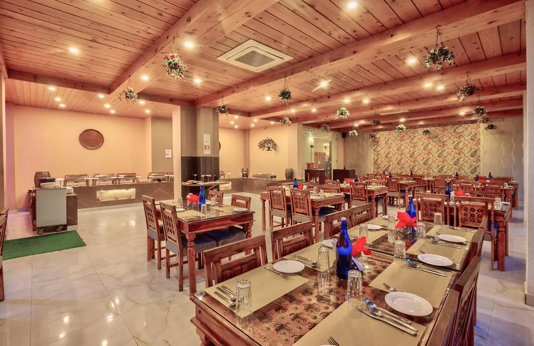 Snow Flakes Resort And Spa Centrally Heated Luxury Resort-1