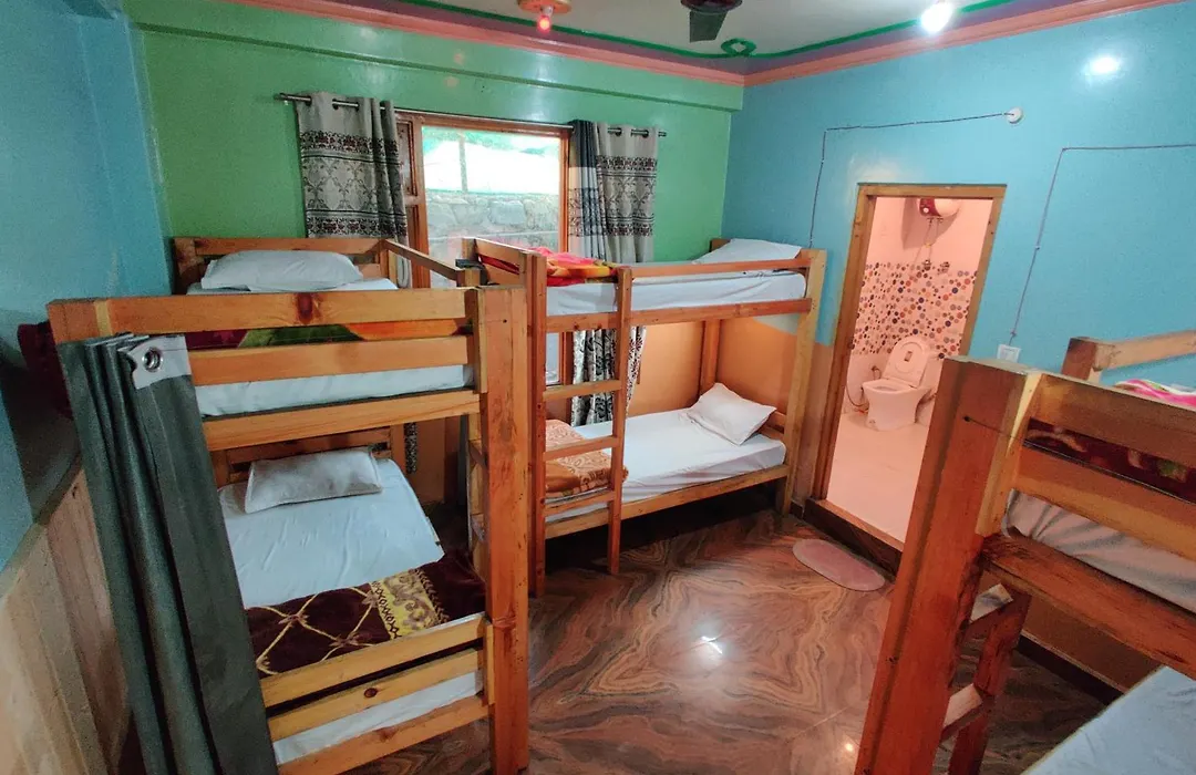 Majestic Mountain Bhaiji Guest House-1