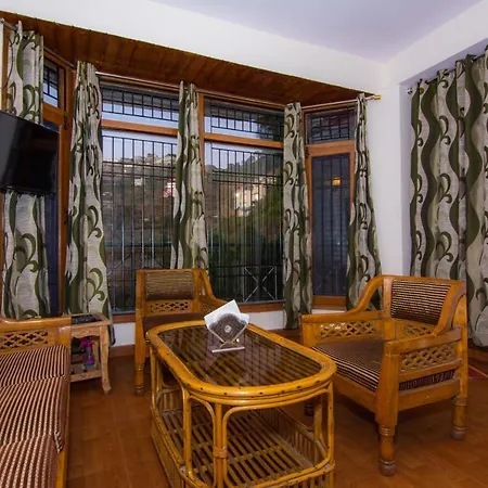 Livingstone 2Bhk Cozy Homestay In Kasauli Hills-3