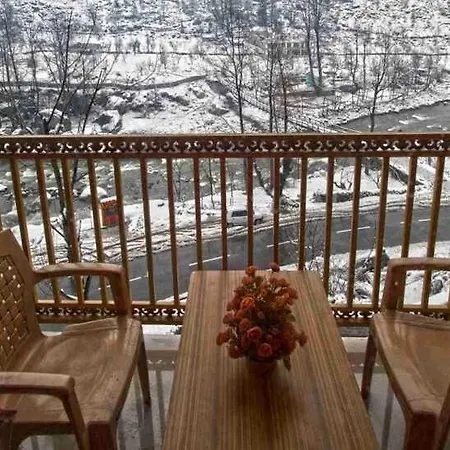 Riverside Cottages-2