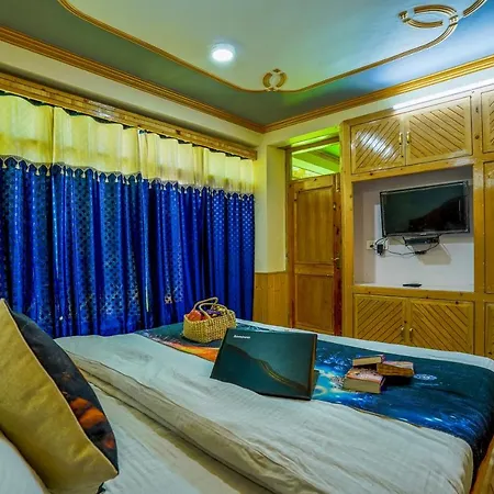 Aastha Luxury Villa, Manali-2