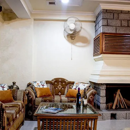 Thebombaycottage:Villa'S/Flats In City Centre-2