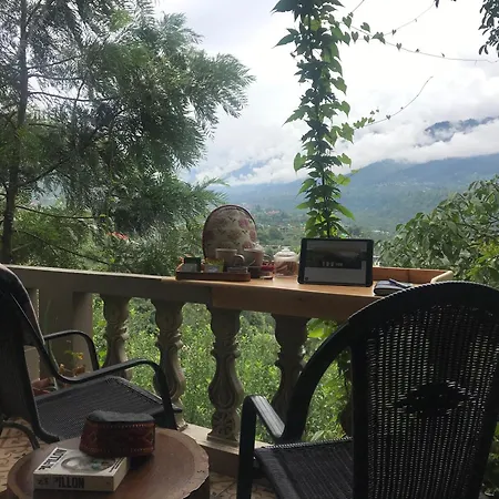 Autumnred Cottage Manali-2