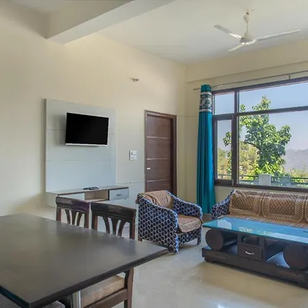 The Himalayan Edge Serviced Apt I Pvt Balcony Or Terrace I Nature Walk Kasauli I By Exotic Stays-2