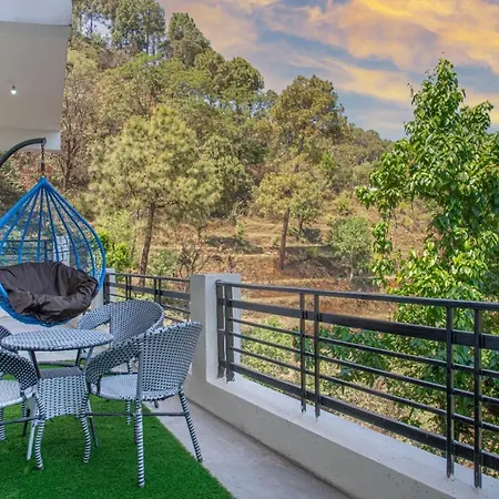 The Himalayan Edge Serviced Apt I Pvt Balcony Or Terrace I Nature Walk Kasauli I By Exotic Stays-3