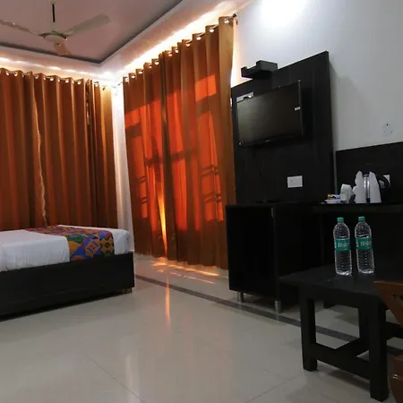Hotel Raja'S Palace-2