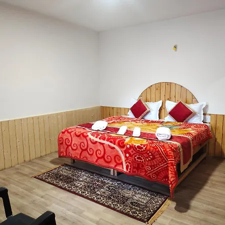 Giriraj Guest House-3