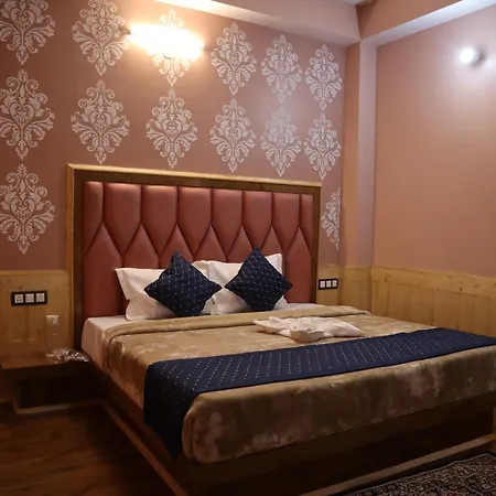 Naldehra Greens-3