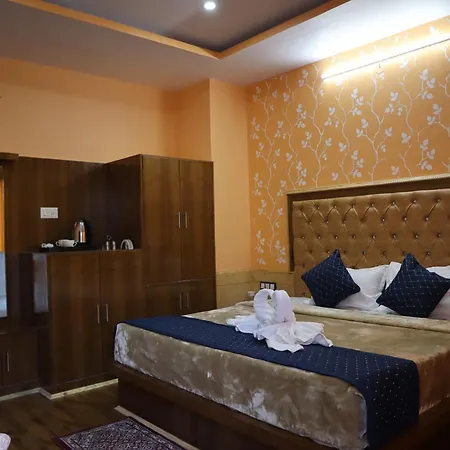 Naldehra Greens-2