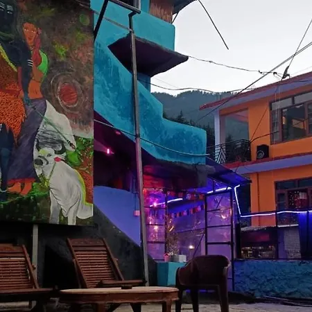 Trippy Shiva Hostel-2