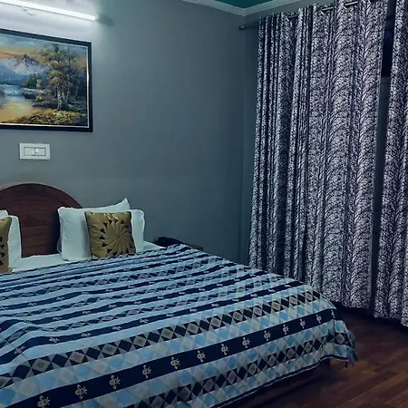 Snow Crest Inn Hotel Pvt Ltd-3