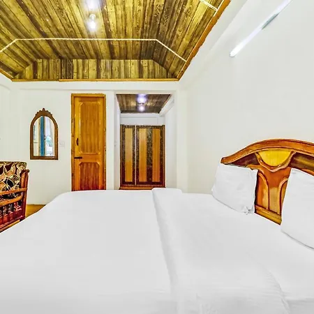 Oyo G K Guest House-2
