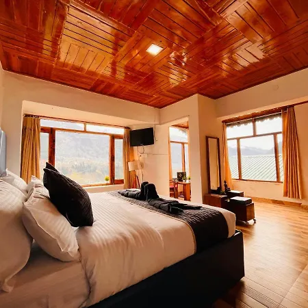 Nomad 2 Bedroom Independent Luxury Cottages-2