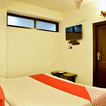Collection O Hotel Mahamaya-3