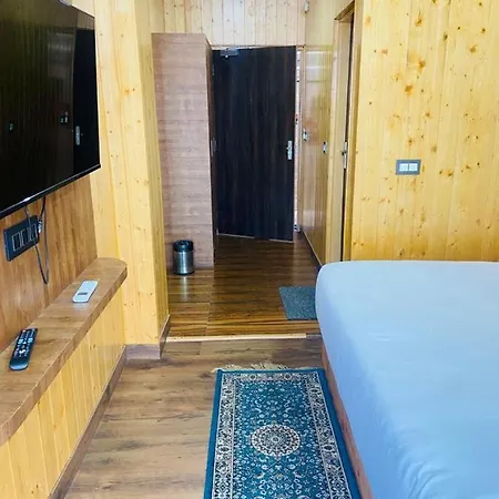 The Walnut B&B-3