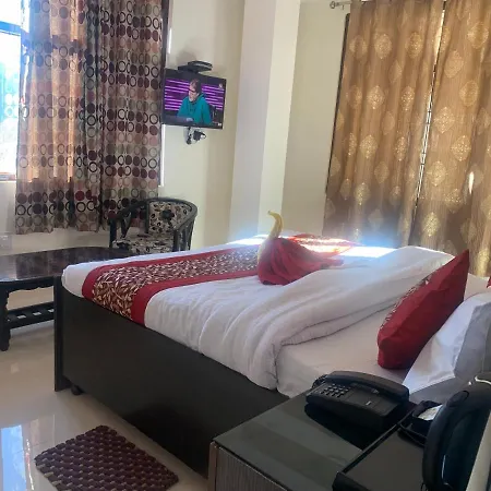 Hotel Ananta Inn-3